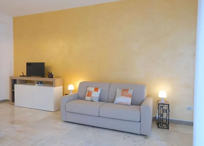 Case Vr Holiday Sonia Suite